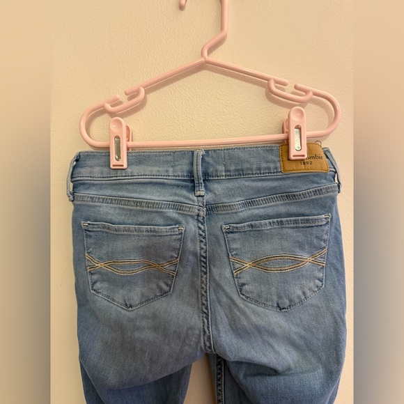 Abercrombie Kids Jean Jeggings Size 9/10 EUC - Picture 3 of 5